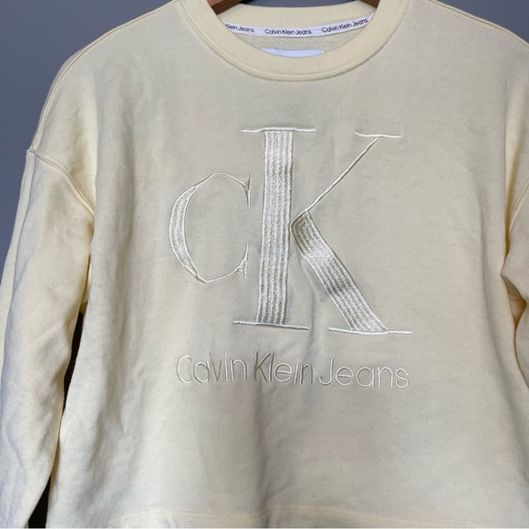 Calvin Klein Top - Picture 2 of 4